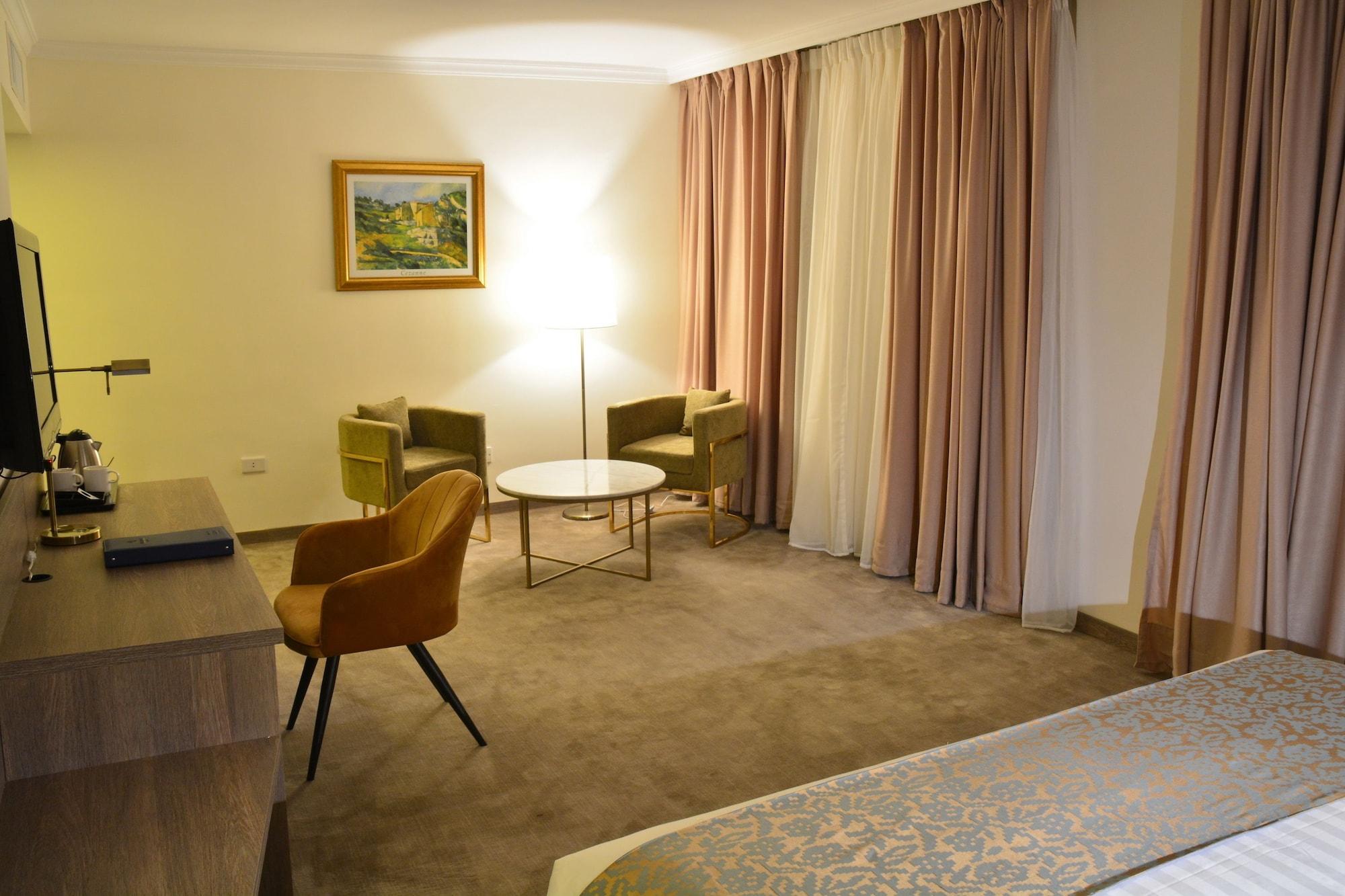 The Sanrock Hotel Amman Room photo